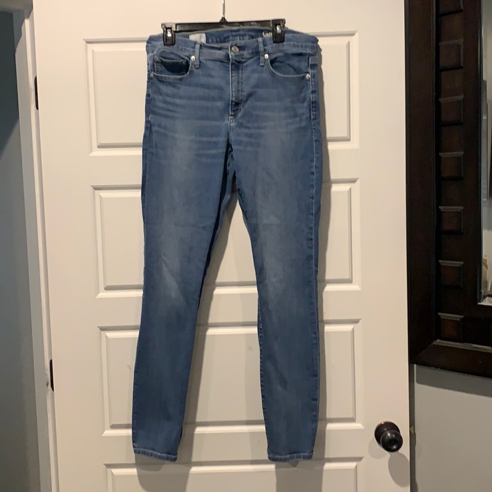 GAP RESOLUTION TRUE SKINNY 32L jeans